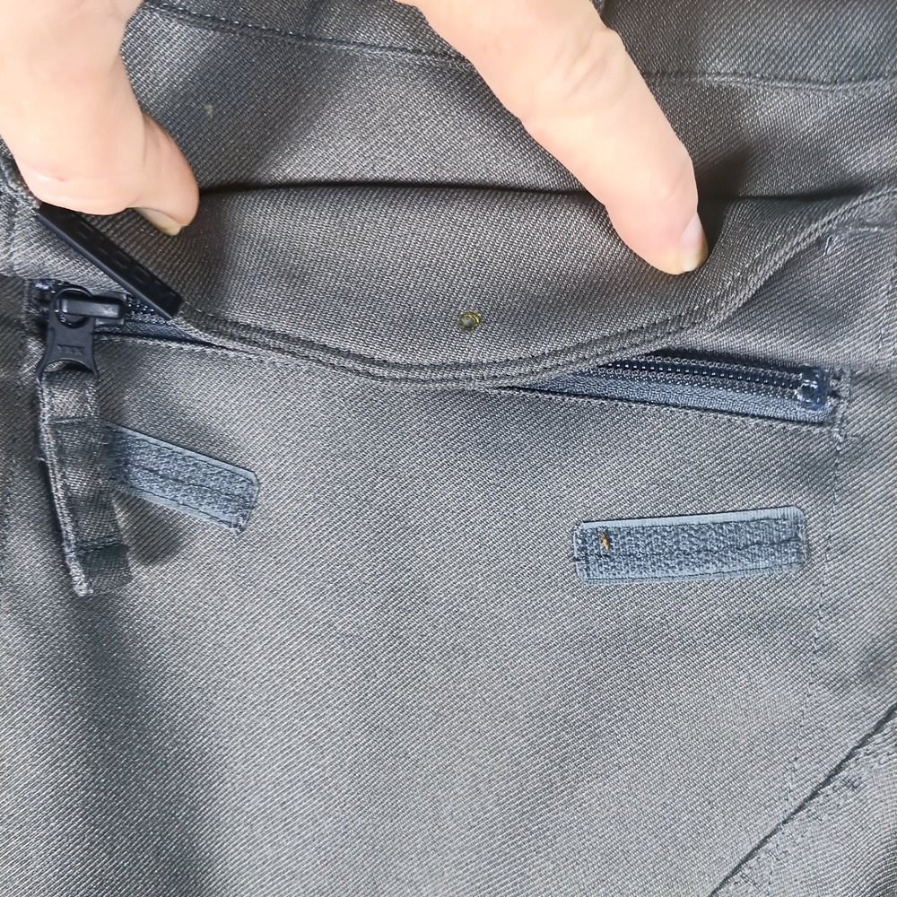Volcom Snowboard Pants Men Large Dark Grey Modern Articulated 15K G1351709 - Picture 7 of 9